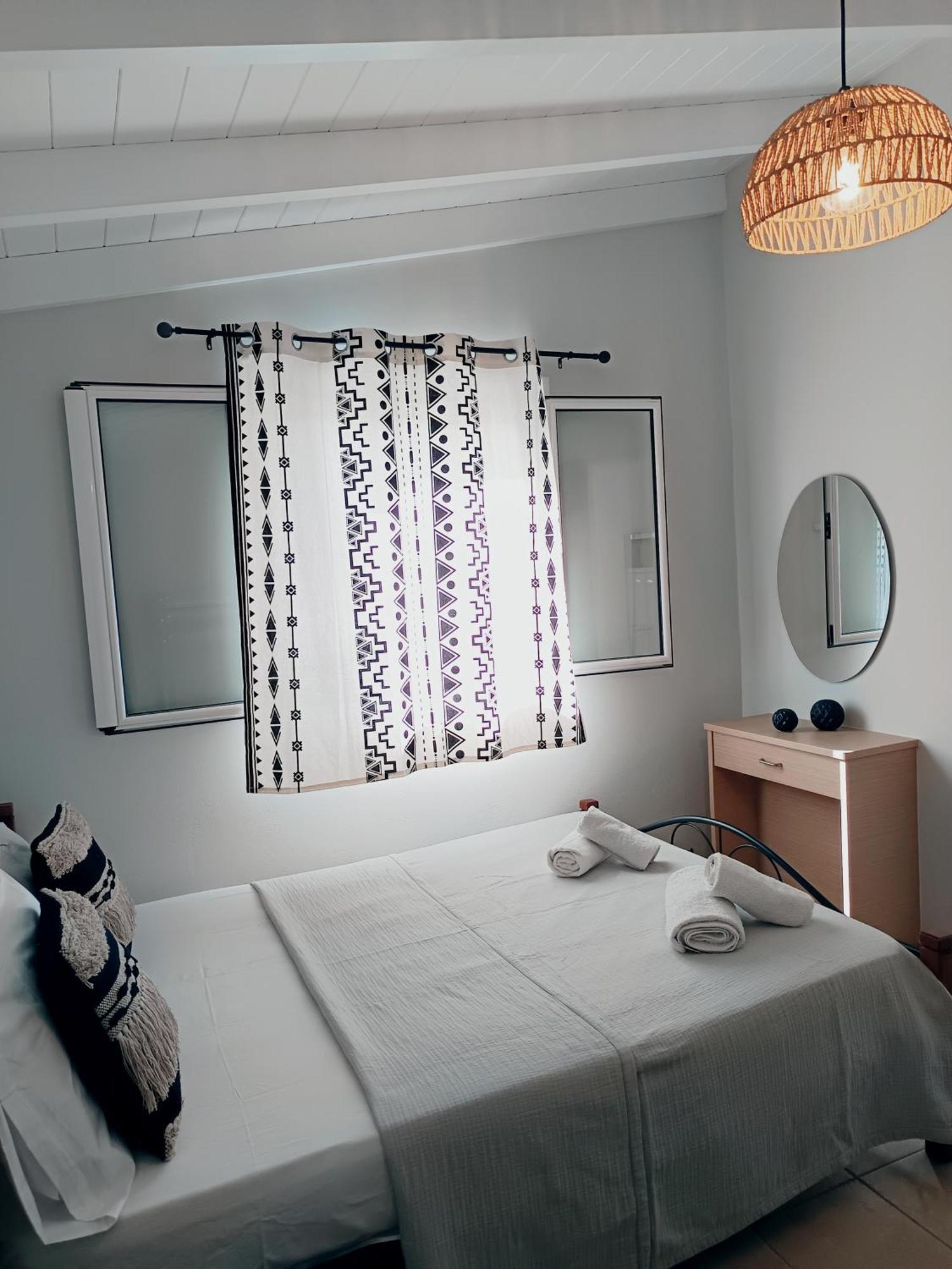 Drosostalia Apartments Lefkada City Екстер'єр фото