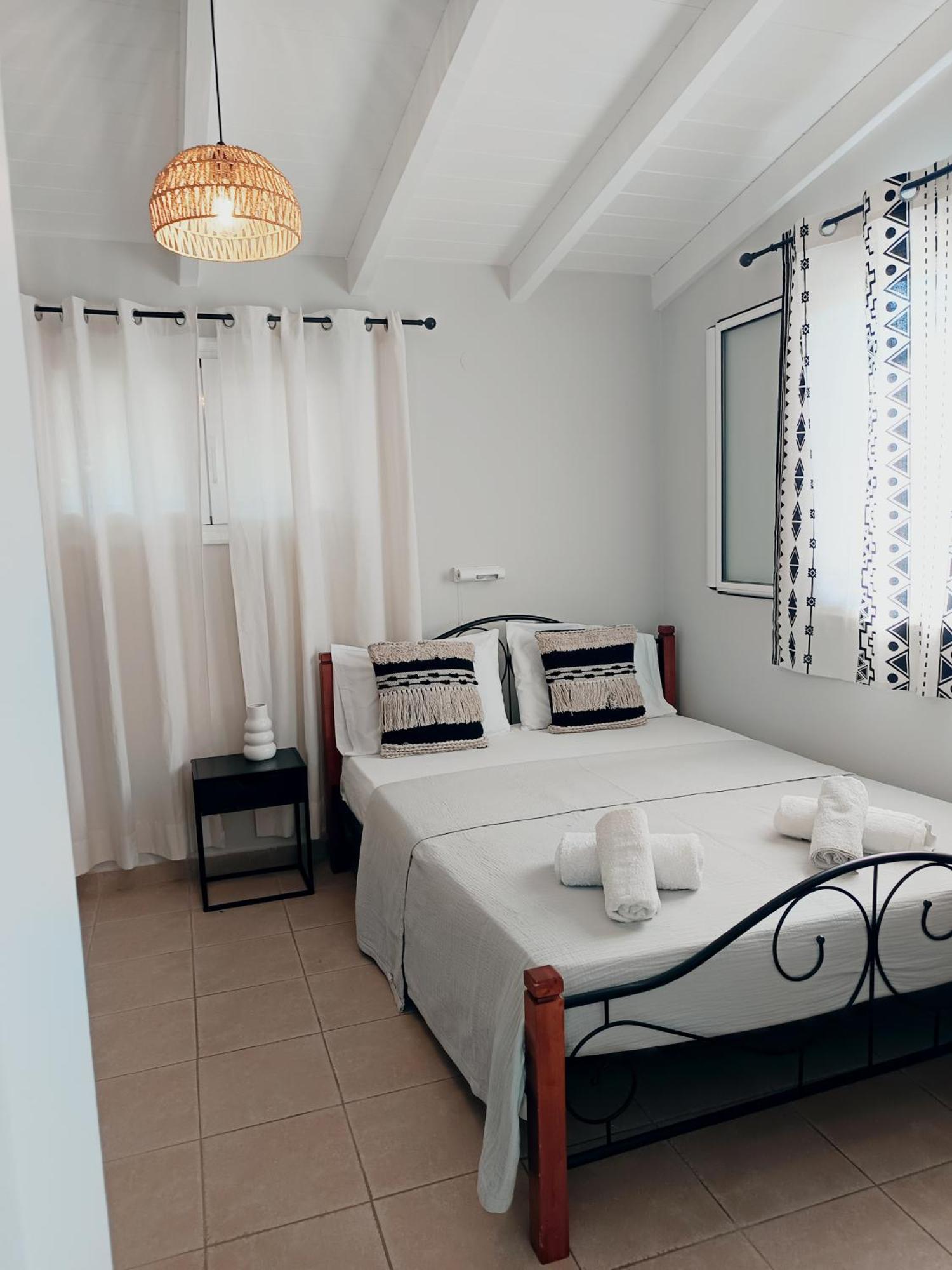 Drosostalia Apartments Lefkada City Екстер'єр фото