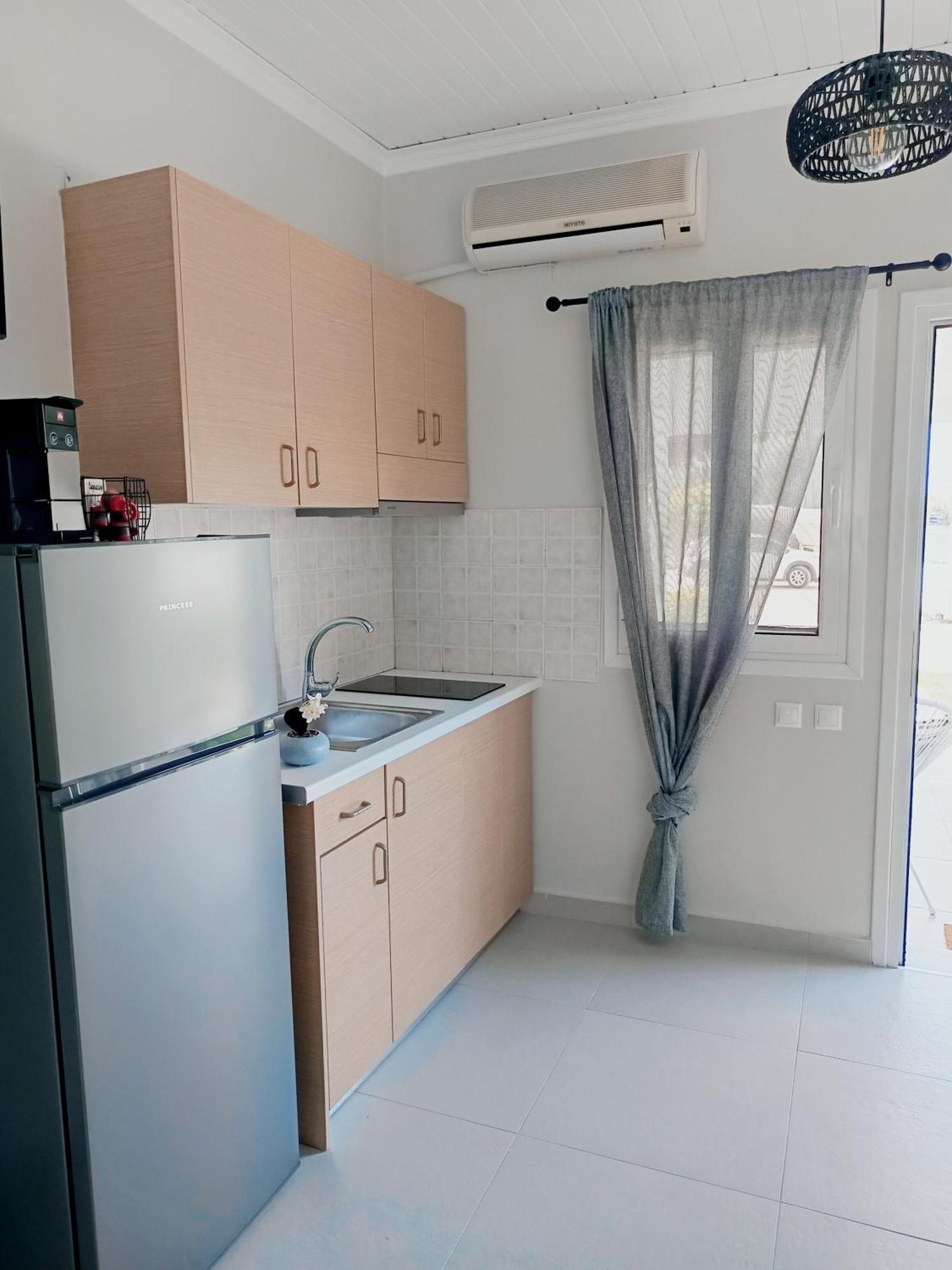 Drosostalia Apartments Lefkada City Екстер'єр фото