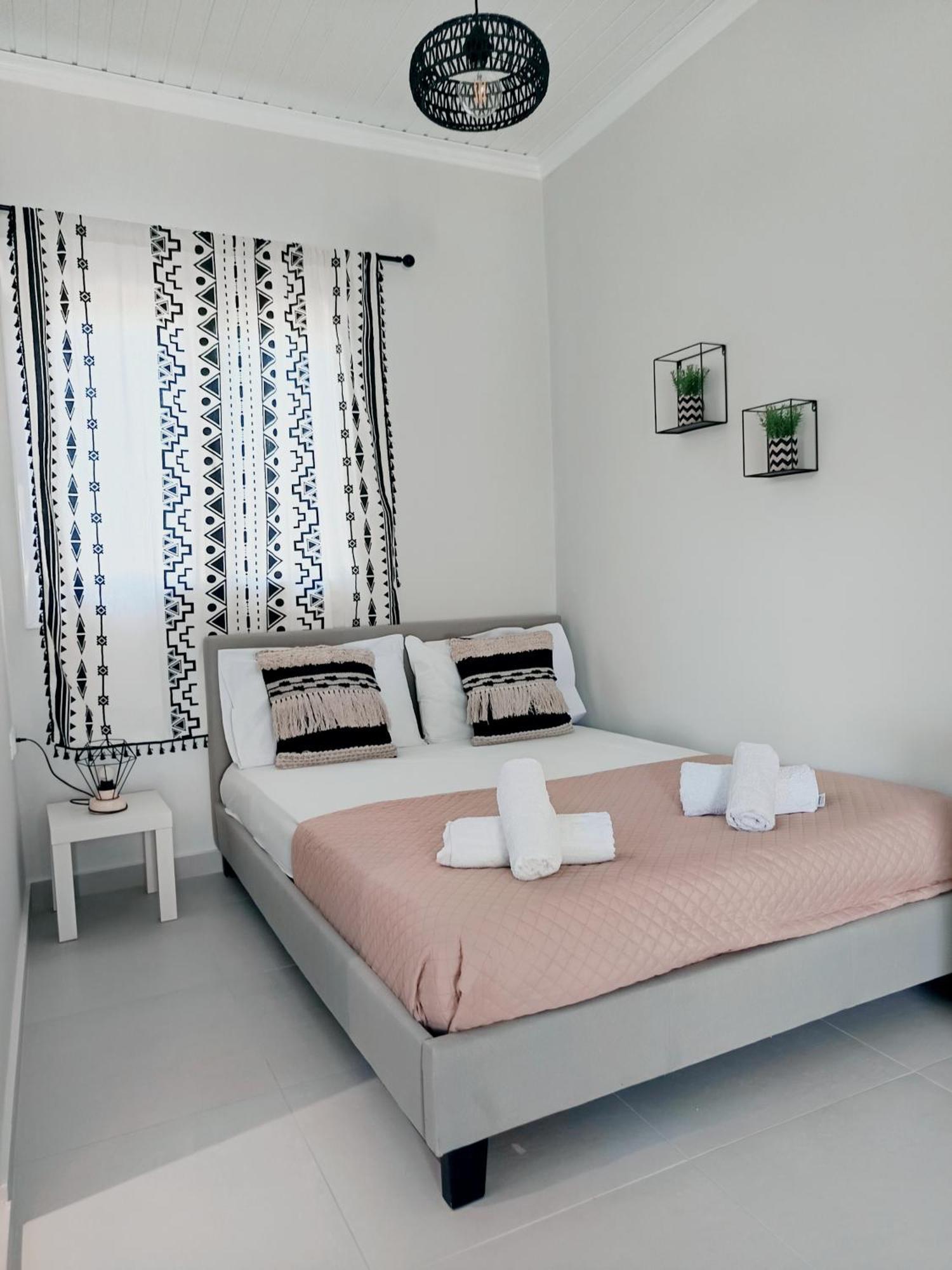 Drosostalia Apartments Lefkada City Екстер'єр фото