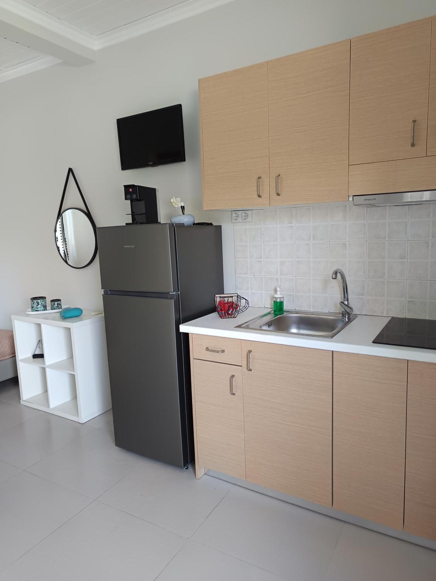 Drosostalia Apartments Lefkada City Екстер'єр фото