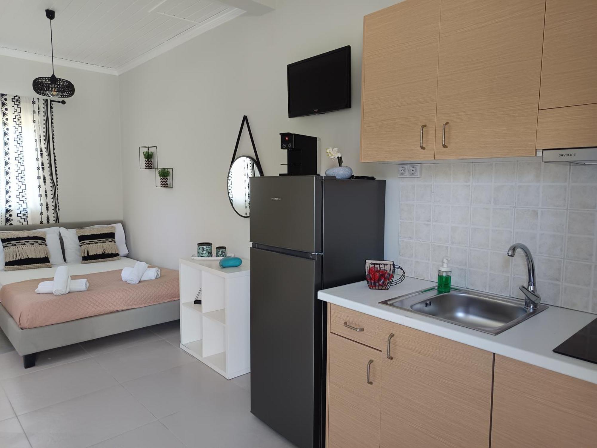 Drosostalia Apartments Lefkada City Екстер'єр фото